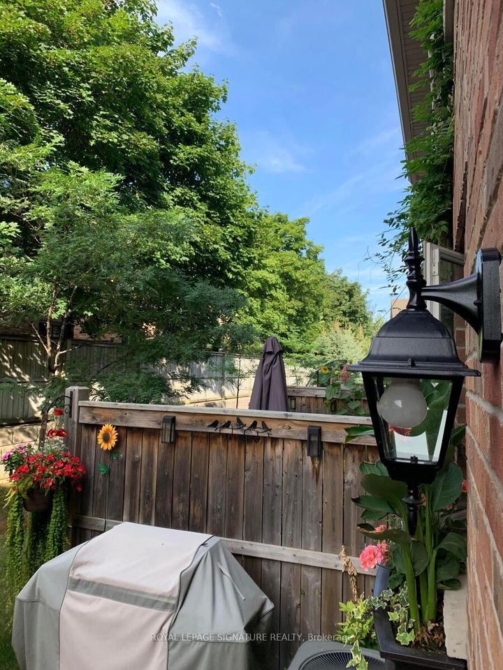 Photo 49 at 19 - 5988 Turney Drive, Streetsville, Mississauga