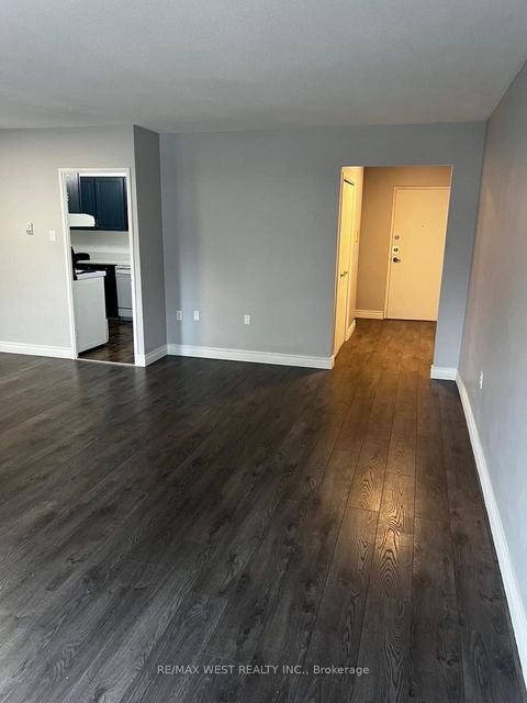 Photo 6 at 202 - 130 Neptune Drive, Lawrence, Toronto