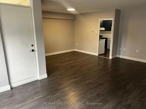 Photo 8 at 202 - 130 Neptune Drive, Lawrence, Toronto