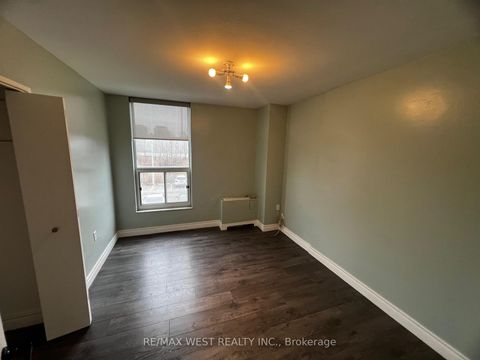 Photo 25 at 202 - 130 Neptune Drive, Lawrence, Toronto