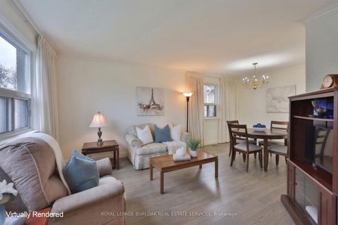 Photo 9 at 39 Wickford Drive, Maple Leaf, Toronto