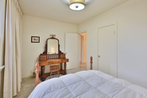 Photo 17 at 39 Wickford Drive, Maple Leaf, Toronto