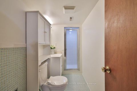 Photo 24 at 39 Wickford Drive, Maple Leaf, Toronto