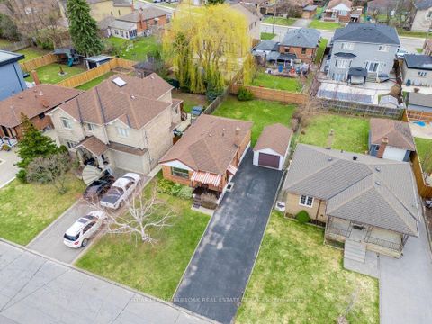 Photo 37 at 39 Wickford Drive, Maple Leaf, Toronto