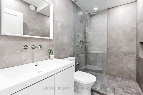 Photo 20 at 89 Foxley Street, Bellwoods, Toronto