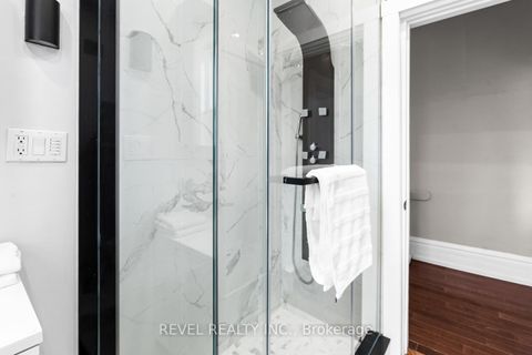 Photo 22 at 89 Foxley Street, Bellwoods, Toronto