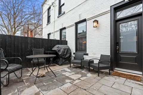 Photo 40 at 89 Foxley Street, Bellwoods, Toronto