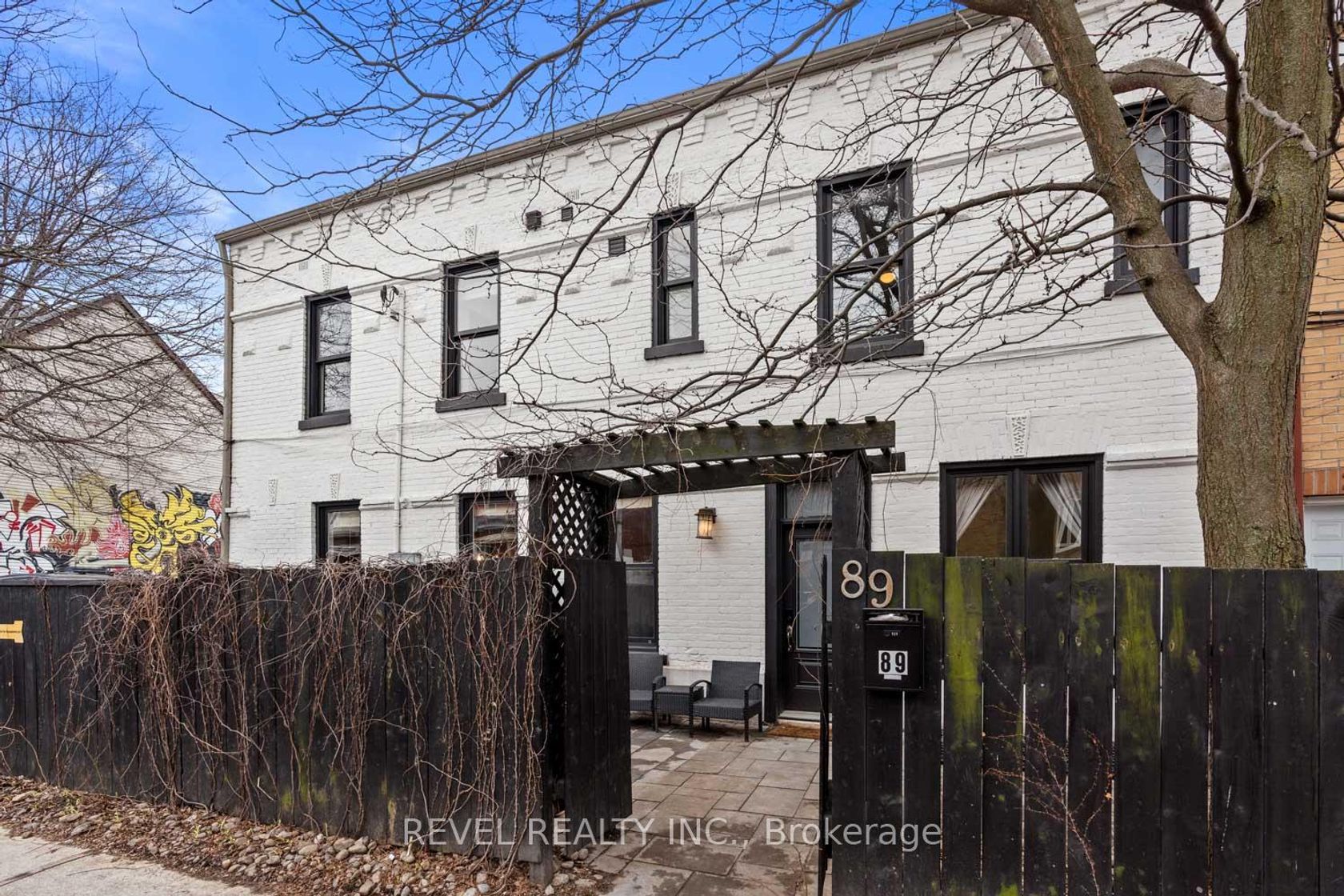 89 Foxley Street, Bellwoods, Toronto photo 8