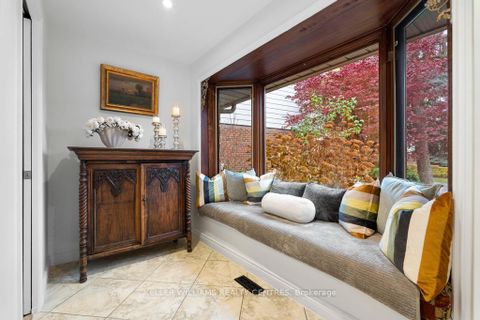 Photo 6 at 50 Skyview Crescent, Henry Farm, Toronto