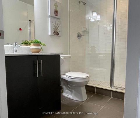 Photo 11 at 304 - 23 Glebe Road W, Eglinton, Toronto