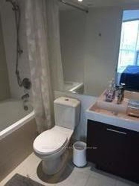 Photo 6 at 4808 - 386 Yonge Street, Bay Street Corridor, Toronto