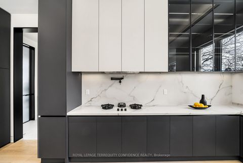 Photo 11 at 281 Kerrybrook Drive, Mill Pond, Richmond Hill