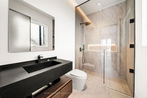 Photo 33 at 281 Kerrybrook Drive, Mill Pond, Richmond Hill