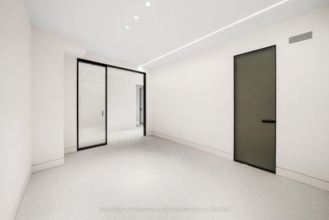 Photo 39 at 281 Kerrybrook Drive, Mill Pond, Richmond Hill