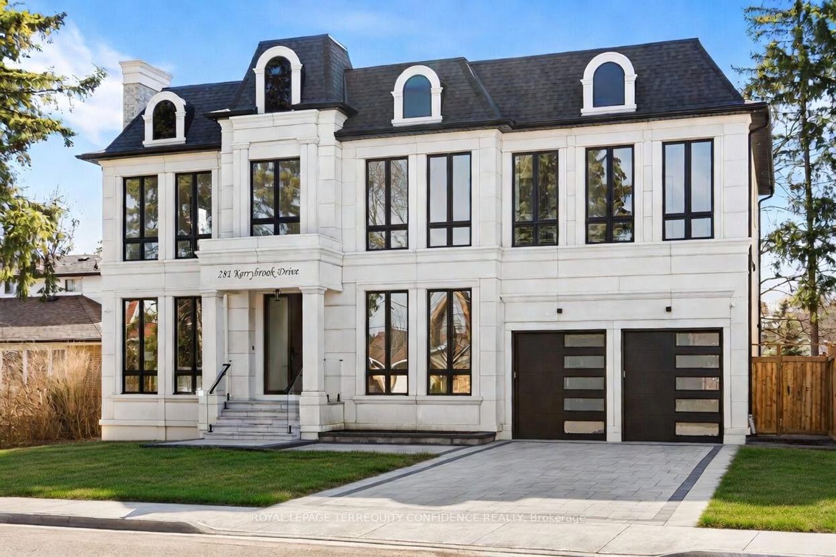 281 Kerrybrook Drive, Mill Pond, Richmond Hill photo number 2