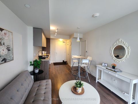 Photo 6 at 808 - 2 Sonic Way, Flemingdon Park, Toronto