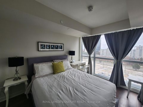 Photo 12 at 808 - 2 Sonic Way, Flemingdon Park, Toronto