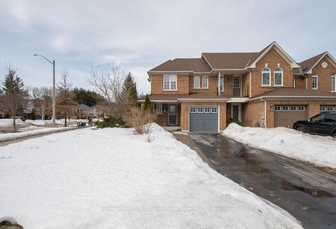 Photo 4 at 133 Long Point Drive, Oak Ridges Lake Wilcox, Richmond Hill