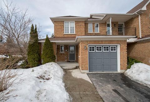 Photo 5 at 133 Long Point Drive, Oak Ridges Lake Wilcox, Richmond Hill