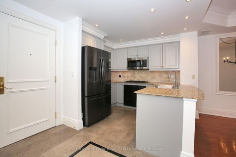 Photo 3 at 809 - 33 Delisle Avenue, St. Clair, Toronto