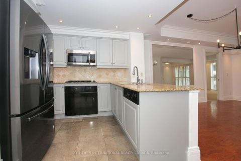 Photo 4 at 809 - 33 Delisle Avenue, St. Clair, Toronto