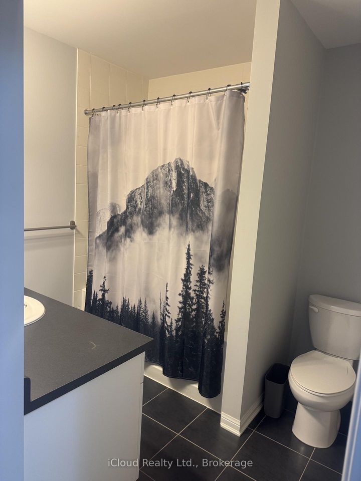 Photo 10 at 118 Baycliffe Crescent, Northwest Brampton, Brampton