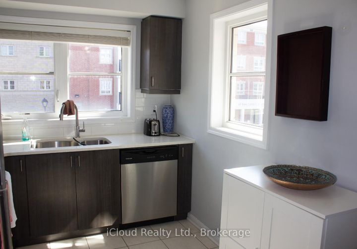 Photo 19 at 118 Baycliffe Crescent, Northwest Brampton, Brampton