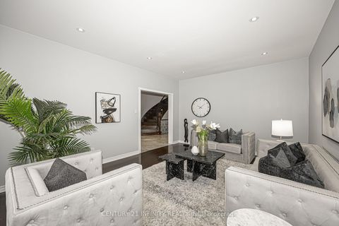 Photo 7 at 150 Strathearn Avenue, Bayview Hill, Richmond Hill