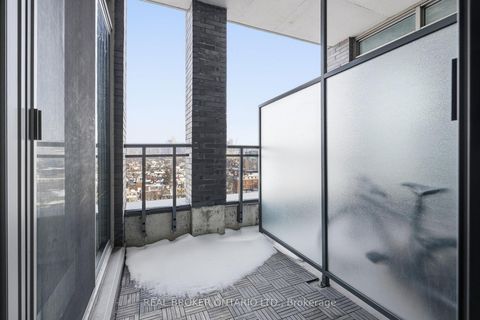 Photo 20 at 1127 - 20 Minowan Miikan Lane, Little Portugal, Toronto