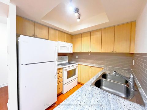 Photo 10 at 2606 - 763 Bay Street, Bay Street Corridor, Toronto