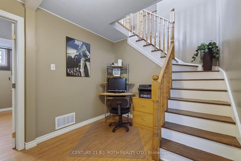 Photo 11 at 115 Lion's Gate Boulevard, Little Lake, Barrie