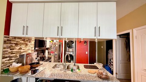 Photo 7 at 108 - 50 Disera Drive, Beverley Glen, Vaughan