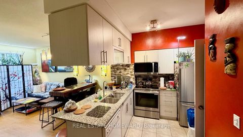 Photo 8 at 108 - 50 Disera Drive, Beverley Glen, Vaughan