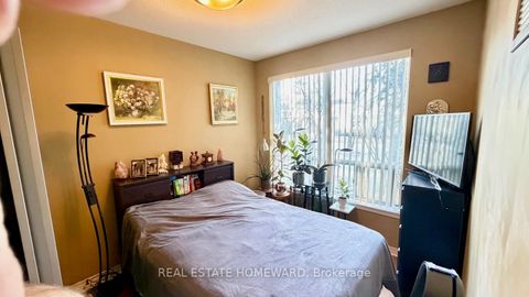 Photo 10 at 108 - 50 Disera Drive, Beverley Glen, Vaughan