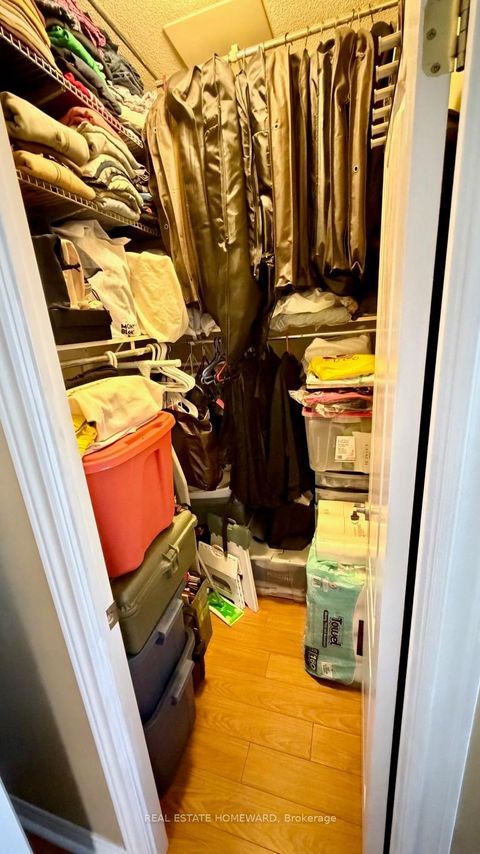 Photo 11 at 108 - 50 Disera Drive, Beverley Glen, Vaughan