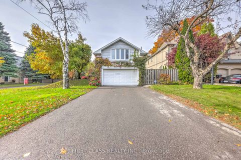 Photo 2 at 26 York Road, York Mills, Toronto