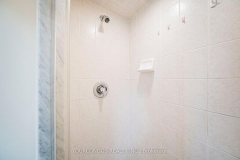 Photo 20 at 802 - 18 Spring Garden Avenue, Willowdale East, Toronto