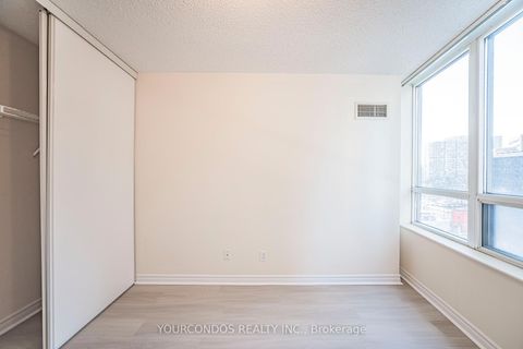 Photo 22 at 802 - 18 Spring Garden Avenue, Willowdale East, Toronto