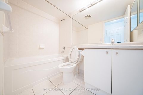 Photo 30 at 802 - 18 Spring Garden Avenue, Willowdale East, Toronto