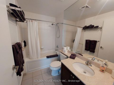 Photo 5 at 2309 - 215 Fort York Boulevard, Niagara, Toronto