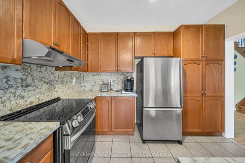 Photo 20 at 45 Naughton Drive, Westbrook, Richmond Hill