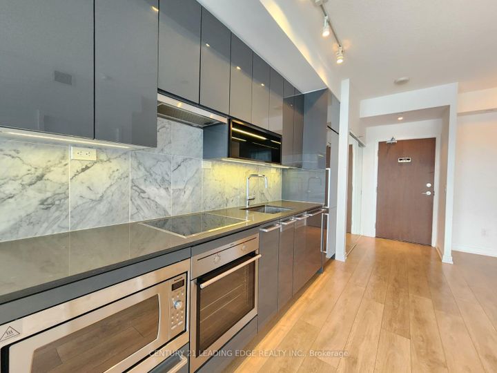 Photo 7 at 709 - 115 Mcmahon Drive, Bayview Village, Toronto