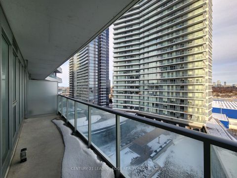 Photo 5 at 709 - 115 Mcmahon Drive, Bayview Village, Toronto