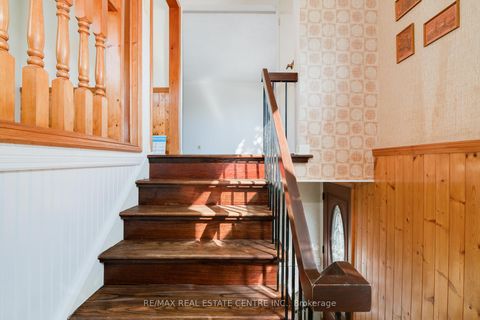 Photo 2 at 33 Millhouse Crescent, Rouge E11, Toronto