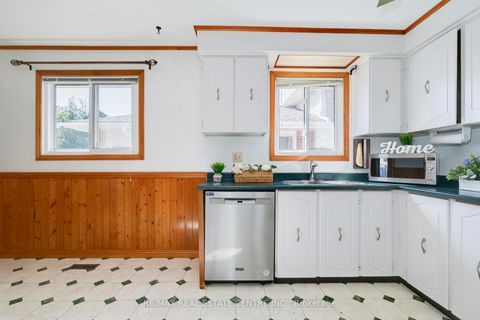 Photo 9 at 33 Millhouse Crescent, Rouge E11, Toronto