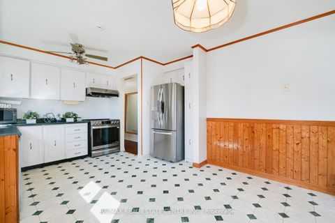 Photo 12 at 33 Millhouse Crescent, Rouge E11, Toronto