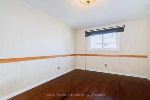 Photo 16 at 33 Millhouse Crescent, Rouge E11, Toronto