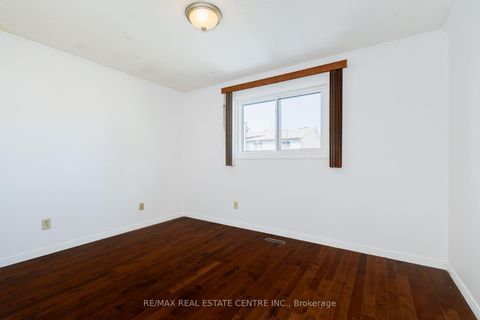 Photo 19 at 33 Millhouse Crescent, Rouge E11, Toronto