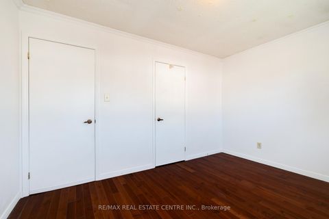 Photo 20 at 33 Millhouse Crescent, Rouge E11, Toronto