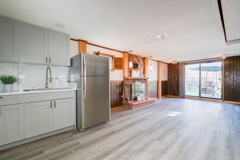 Photo 30 at 33 Millhouse Crescent, Rouge E11, Toronto
